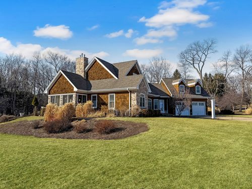 1121 Lawn Pl, Freeport, IL, 61032-6653 | Card Image