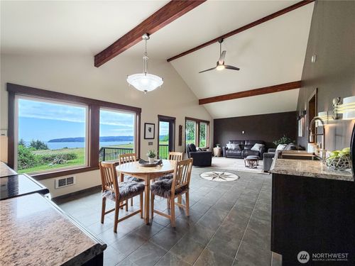 17 Whidbey Island Dr, Everett, WA, 98201 | Card Image