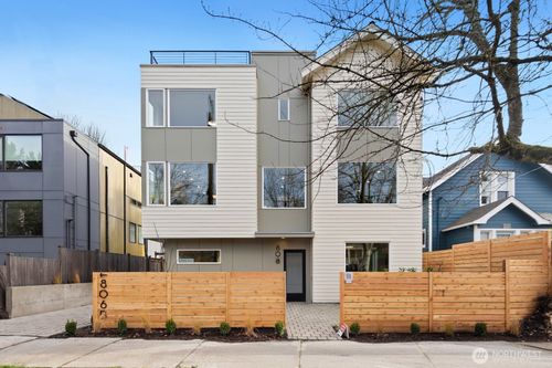 806 34th Avenue, Seattle, WA, 98122 | Card Image