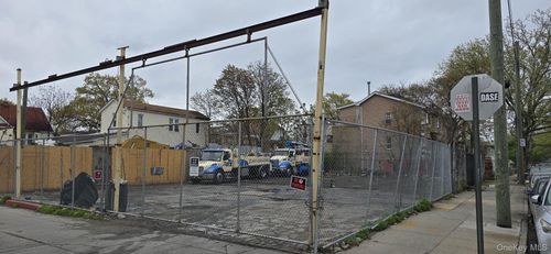 109-17 Sutphin Blvd, Jamaica, NY, 11435-5738 | Card Image