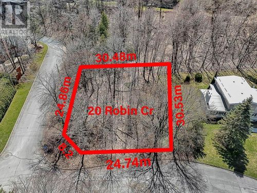 20 Robin Cres, Gloucester, ON, K1J6J4 | Card Image