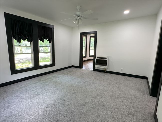 Living Room | Image 10