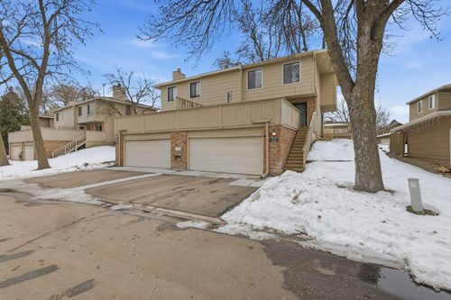 2115 Marquis Rd, Golden Valley, MN, 55427-3143 | Card Image