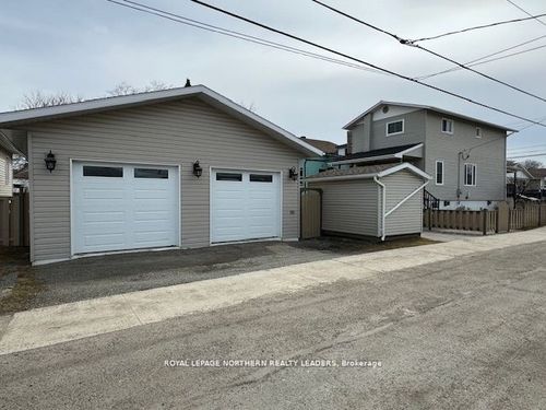 84 6th Ave, Timmins, ON, P4N5M2 | Card Image