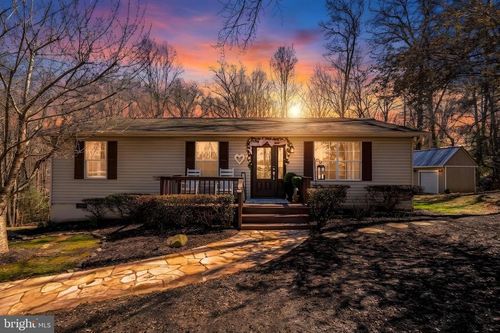 8585 Short St, Manassas, VA, 20112-3108 | Card Image