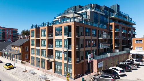 412-112 Woodbridge Avenue, Vaughan, ON, L4L2S7 | Card Image