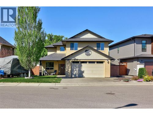 2704 Beachmount Crescent, Kamloops, BC, V2B0E6 | Card Image