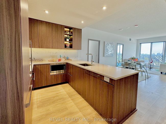 1902 - 25 Mcmahon Dr, Condo with 3 bedrooms, 3 bathrooms and 1 parking in North York ON | Image 8