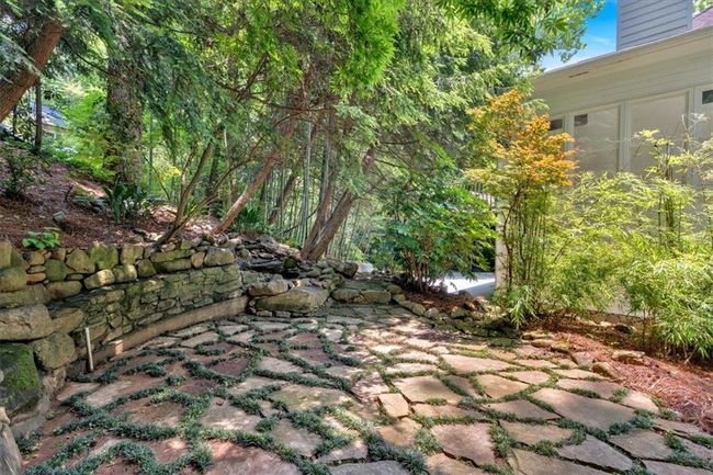 400 Old Ivy Rd Ne, House other with 6 bedrooms, 6 bathrooms and 3 parking in Atlanta GA | Image 92