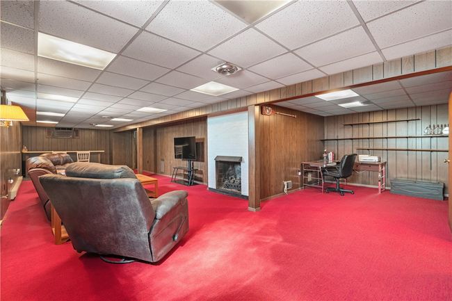 160 Sonnie Dr, House other with 3 bedrooms, 2 bathrooms and 6 parking in Crabtree PA | Image 23