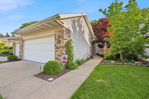 2203 Shetland Drive Ne, Grand Rapids, MI, 49505 | Card Image
