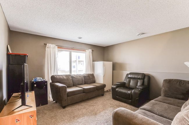 19-web-or-mls-1540-Yorkshire-Ln-19.jpg | Image 19