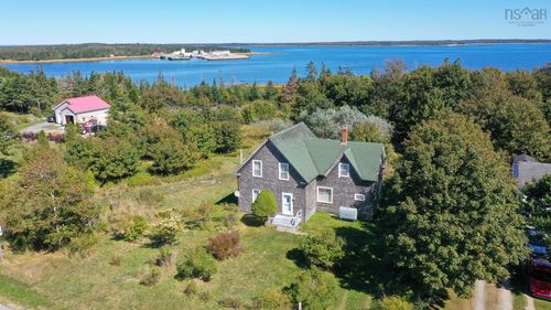 141 Old Ferry Rd Port Latour, Port La Tour, NS, B0W2T0 | Card Image