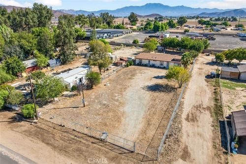 28576 Whittier Ave, Winchester, CA, 92596-7323 | Card Image