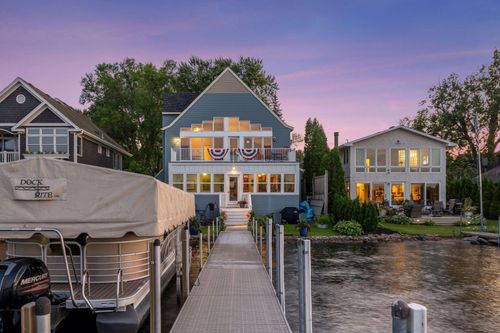 2819 Mckenzie Point Rd, Wayzata, MN, 55391-2734 | Card Image