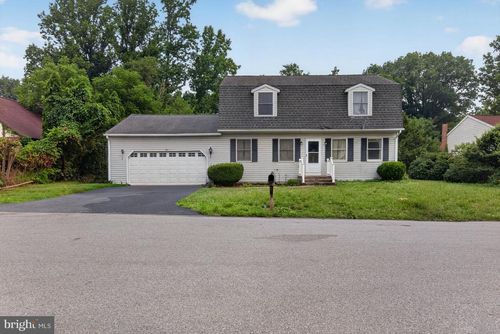 5570 Merivale Ct, Harrisburg, PA, 17112-3900 | Card Image