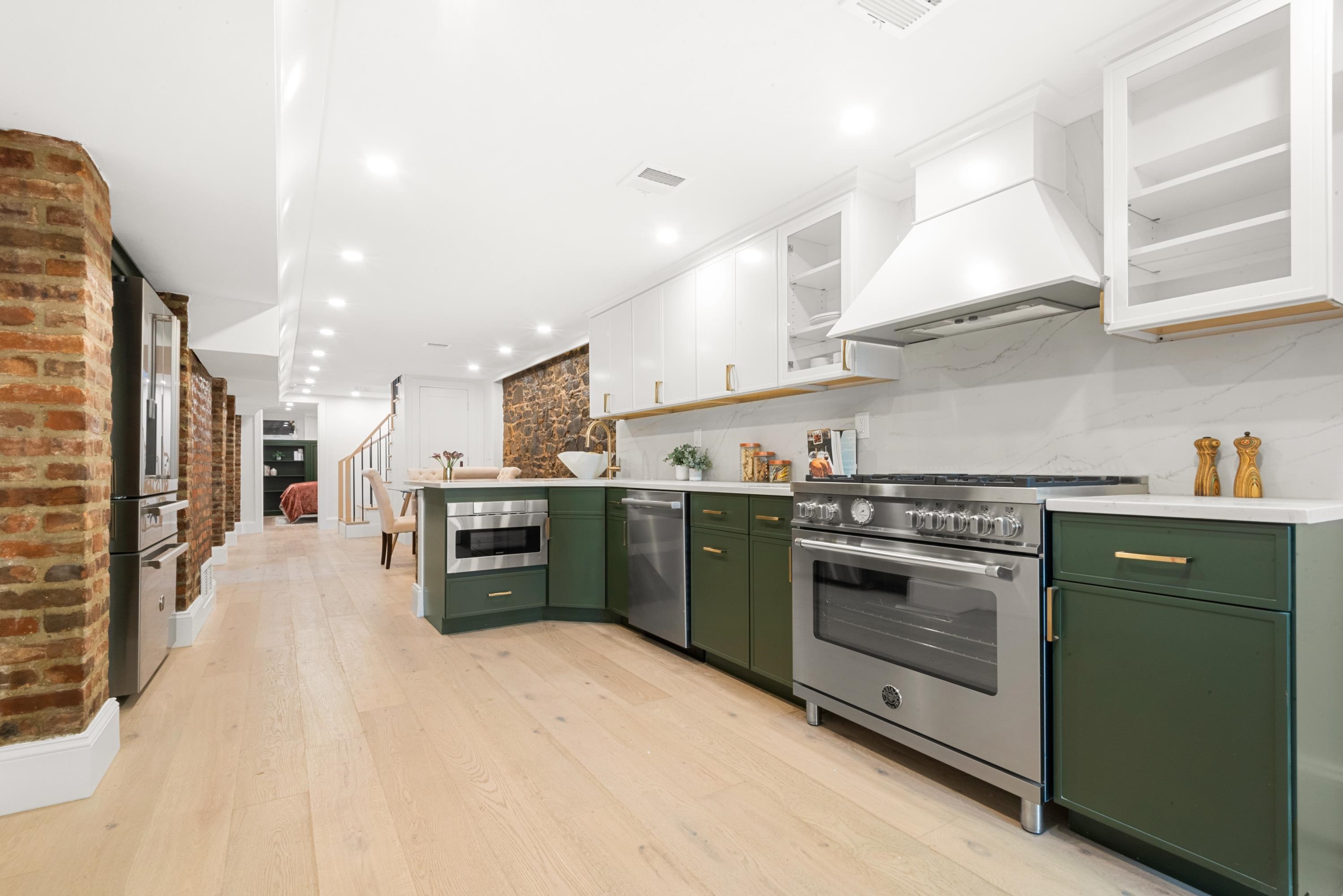 1A 94 Wayne St, For Sale in JC, Downtown Zoocasa