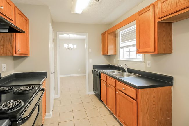 186 Whistle Way, House other with 3 bedrooms, 2 bathrooms and null parking in Locust Grove GA | Image 8