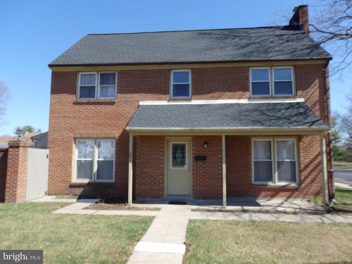 201 Lancaster Ct, QUAKERTOWN, PA, 18951-1349 | Card Image