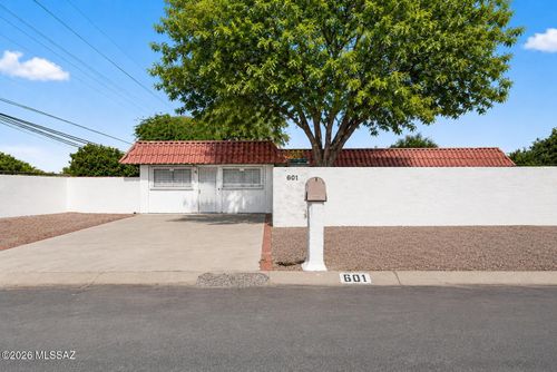 601 N Ruston Ave, Tucson, AZ, 85711-1640 | Card Image