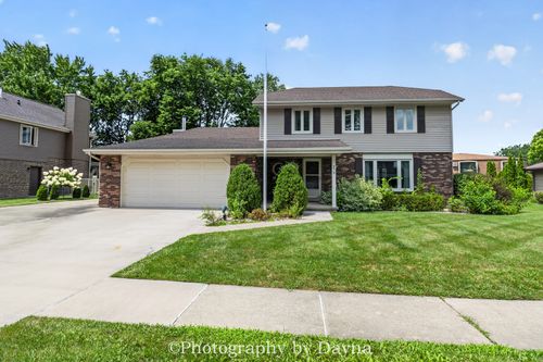 379 Fox Trail Dr, Bourbonnais, IL, 60914-1736 | Card Image