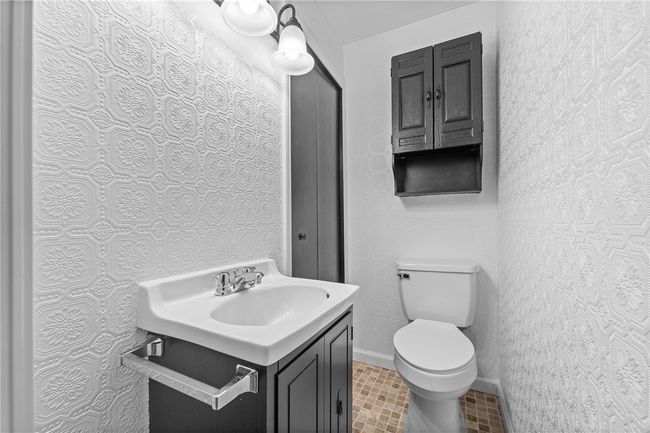 52 Grant St, House other with 3 bedrooms, 2 bathrooms and null parking in Cokeburg PA | Image 9