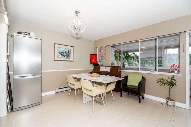 5588 Broadway, Townhouse with 2 bedrooms, 1 bathrooms and 1 parking in Burnaby BC | Image 13