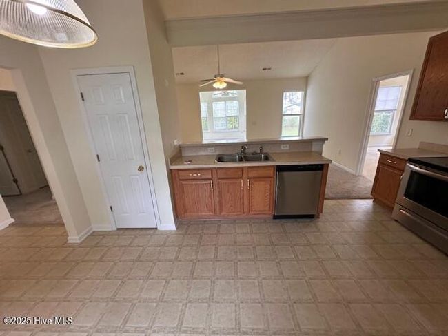 889 Willow Walk Nw, House other with 3 bedrooms, 2 bathrooms and 2 parking in Calabash NC | Image 15