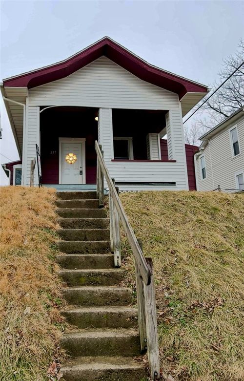 217 S Shaffer St, Springfield, OH, 45506-1415 | Card Image