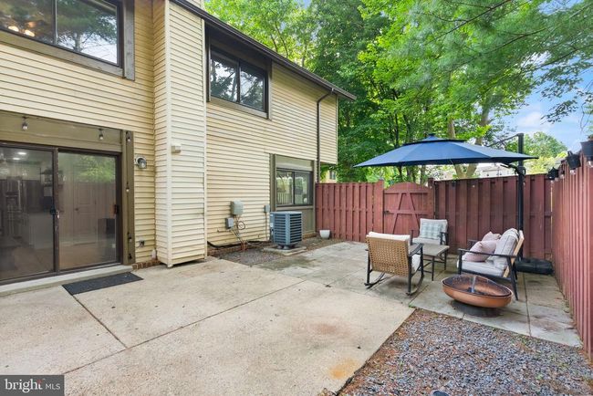 10627 Summer Oak Ct, Townhouse with 4 bedrooms, 3 bathrooms and null parking in BURKE VA | Image 47