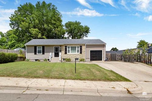 210 W Ash St, Junction City, KS, 66441-3816 | Card Image