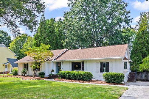 2116 Lynbridge Dr, Charlotte, NC, 28270-7767 | Card Image