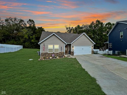 7236 W Mustang Dr, Ellettsville, IN, 47429-1207 | Card Image