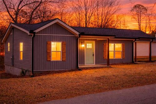 111 Ayers St, Bremen, GA, 30110-1824 | Card Image