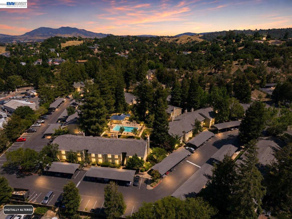 Residential in Martinez