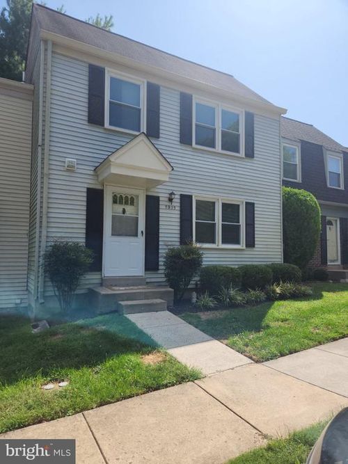 9039 Piney Grove Dr, FAIRFAX, VA, 22031-2022 | Card Image
