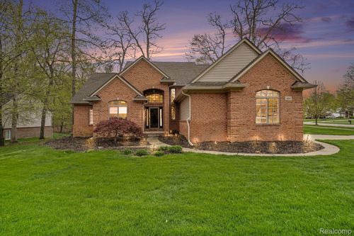 1865 Elkridge Cir, Highland, MI, 48356-2464 | Card Image