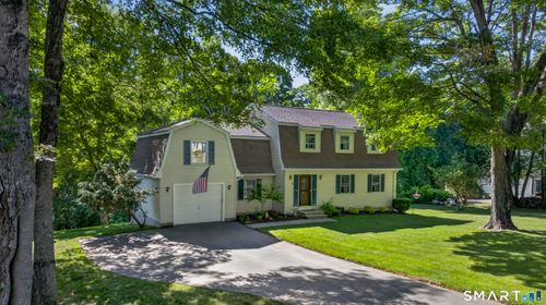 11 Tanglewood Dr, Preston, CT, 06365-8826 | Card Image
