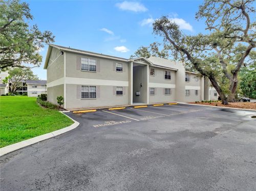 501-14466 Reuter Strasse Cir, TAMPA, FL, 33613-3033 | Card Image