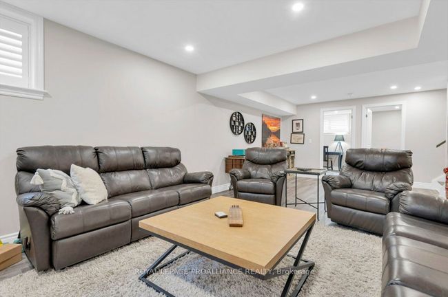 32 Aberdeen St, House other with 4 bedrooms, 3 bathrooms and 2 parking in Stirling ON | Image 32