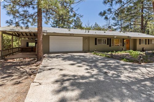 5215 Lone Pine Canyon Drive, Wrightwood, CA, 92397 | Card Image