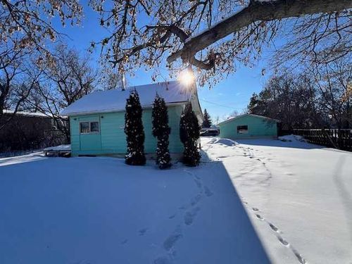 208 2nd Avenue E, Alliance, AB, T0B0A0 | Card Image