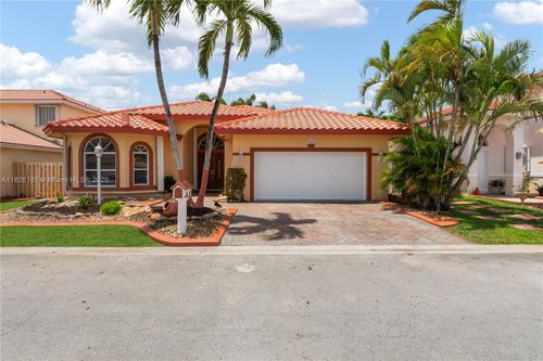 11581 Sw 10th Ct, Pembroke Pines, FL, 33025-4342 | Card Image