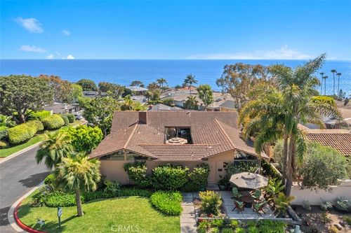2 N Alta Mira Rd, Laguna Beach, CA, 92651 | Card Image
