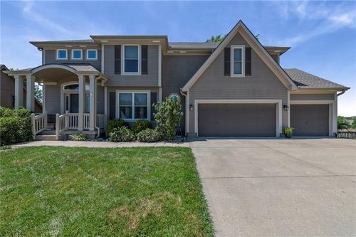 8129 Ne 97th Ter, Kansas City, MO, 64157-7622 | Card Image