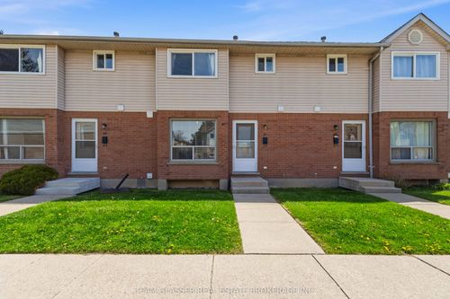 41-595 3rd St, London, ON, N5V4A1 | Card Image