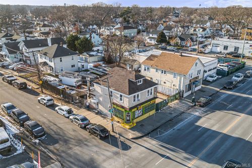 870 Nassau Rd, Uniondale, NY, 11553-3123 | Card Image