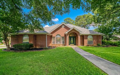 1302 Spring Tree Ln, Kilgore, TX, 75662 | Card Image