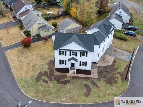 39 Lowell St, Iselin, NJ, 08830-1314 | Card Image