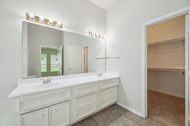 Master Bath | Image 13